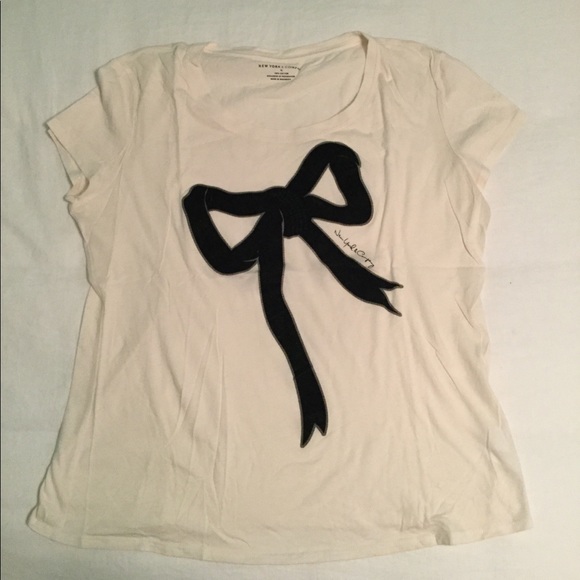 New York & Company Tops - New York & Co T-shirt with bow detail, sz XL, EUC
